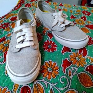 Van's women's 7 tan beige gray